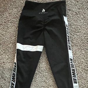 Ryderwear scrunch bum leggings NWOT